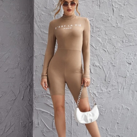 Paris graphic mock neck form fitting romper - Picture 3 of 9